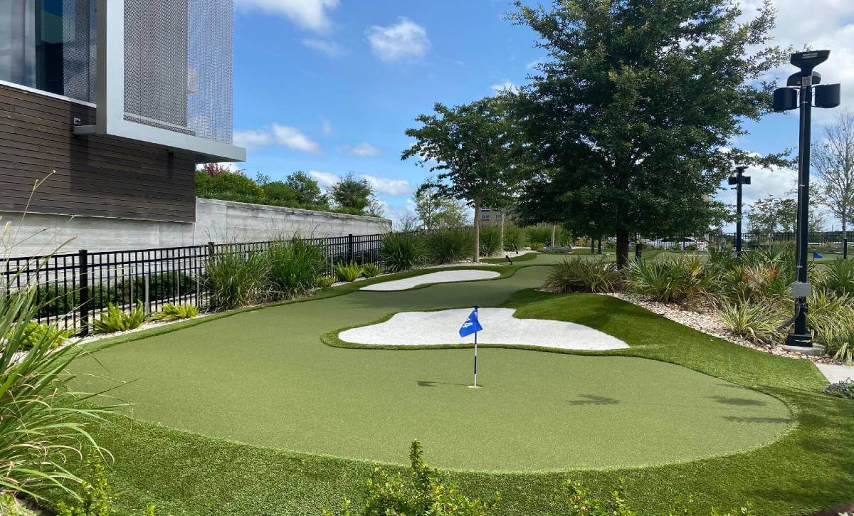 Commercial putting green installed by SYNLawn