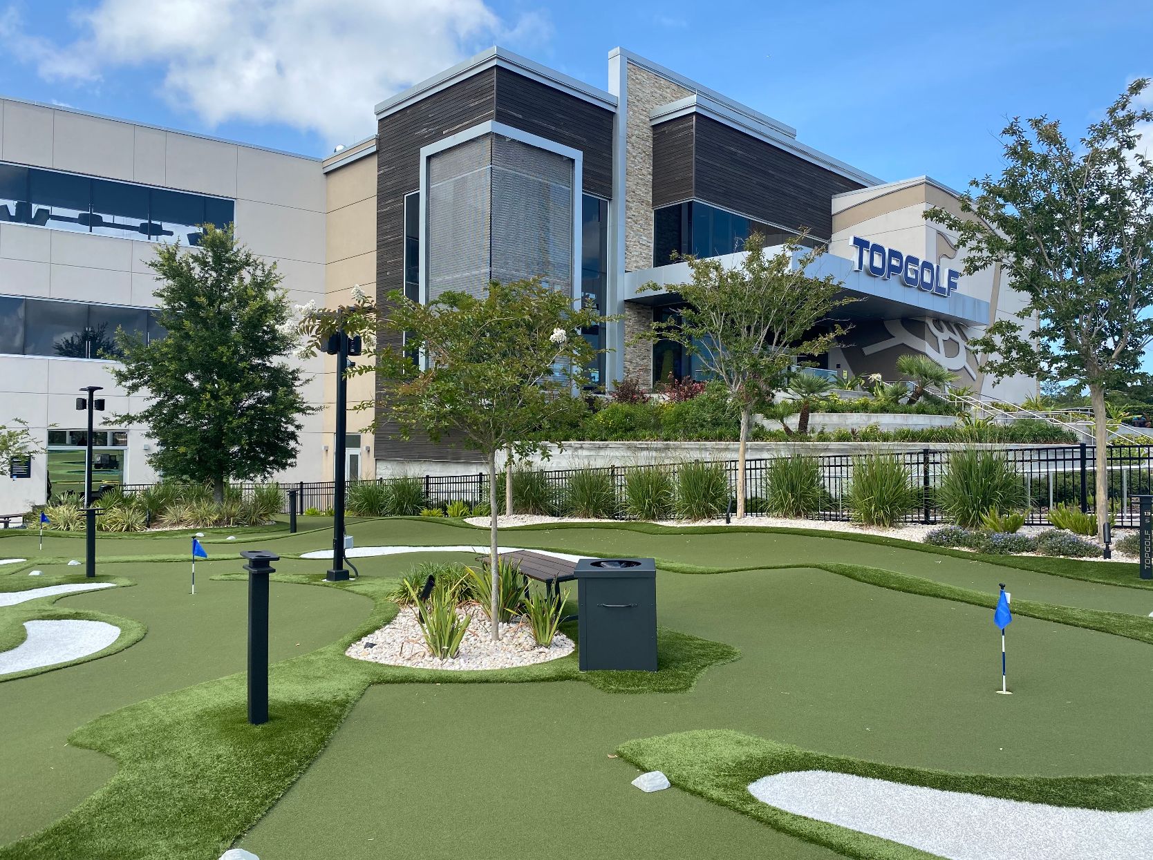 Topgolf JAcksonville putting turf by synlawn