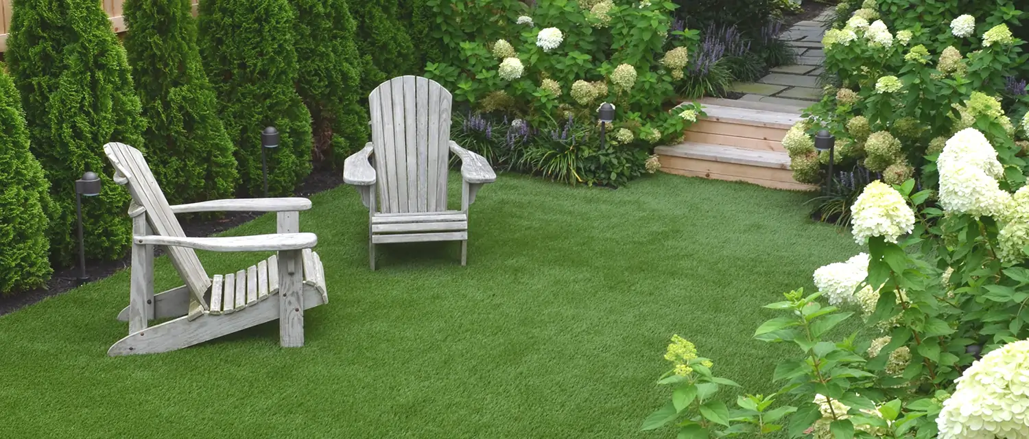 Artificial grass backyard installed by SYNLawn